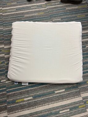 Ergonomic White Support Pillow for Home Bedding